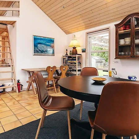 4 Star In Spottrup 펜션